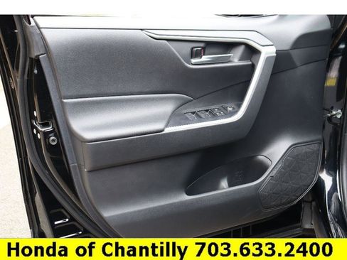 Used 2024 Toyota RAV4 Hybrid Woodland image 21