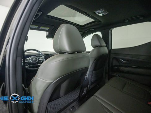 Used 2023 Hyundai Santa Cruz Limited AWD/4WD image 27