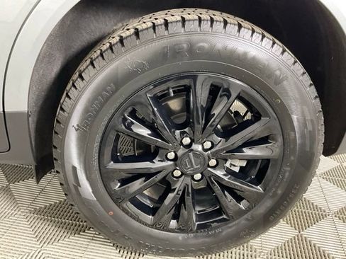 Used 2023 Cadillac XT5 Premium Luxury FWD image 9