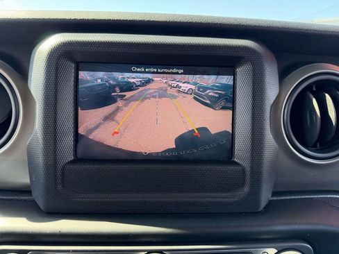 Used 2020 Jeep Wrangler Unlimited Sport image 30