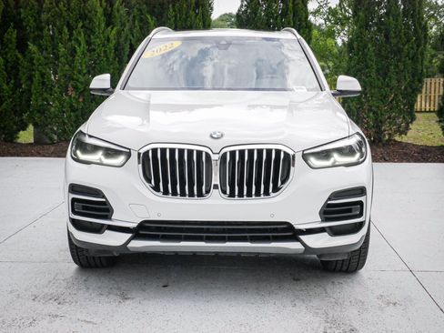 Used 2022 BMW X5 xDrive40i AWD/4WD image 3