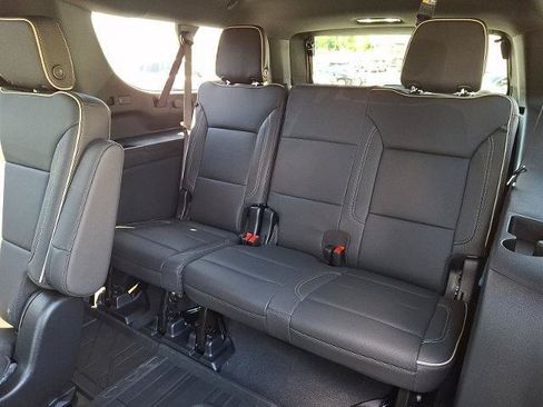 New 2026 Chevrolet Suburban Premier w/ Sun And Tow Package AWD/4WD image 7