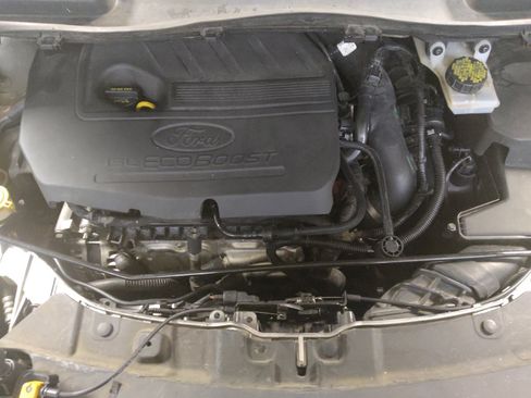 Used 2017 Ford Escape SE w/ Equipment Group 201A FWD image 30