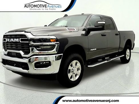 Used 2026 RAM 2500 Big Horn AWD/4WD image 1