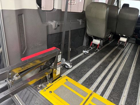 Used 2020 Ford Transit 350 XL RWD image 24