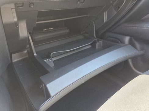 Used 2020 Nissan Pathfinder SV AWD/4WD image 29