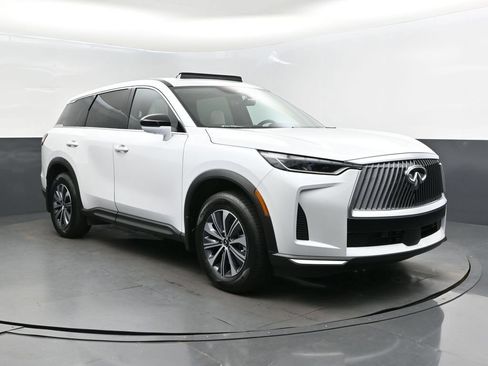 Certified 2026 INFINITI QX60 Pure w/ Cargo Package FWD image 9