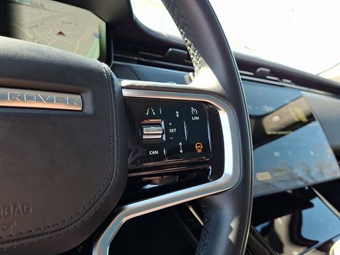 Used 2024 Land Rover Range Rover Sport SE image 22