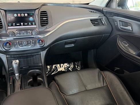 Used 2016 Chevrolet Impala LTZ FWD image 16
