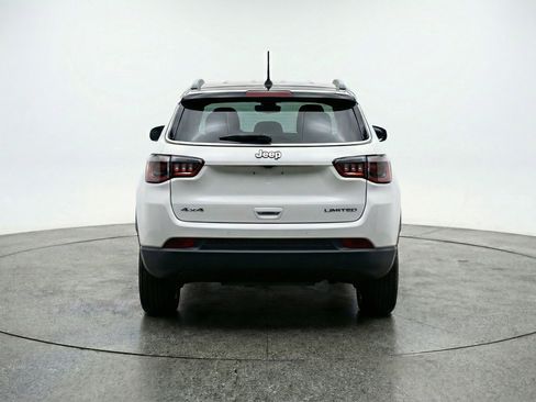 Used 2025 Jeep Compass Limited AWD/4WD image 7