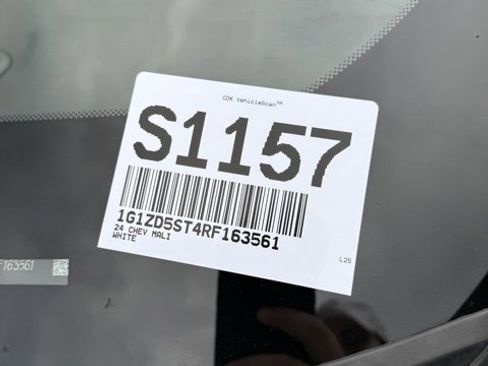 Used 2024 Chevrolet Malibu LT image 35