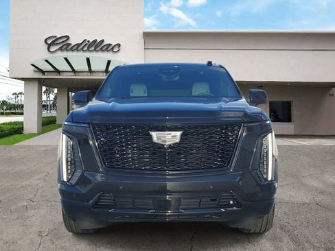 New 2026 Cadillac Escalade ESV Platinum Sport w/ LPO, ONYX Package AWD/4WD image 8