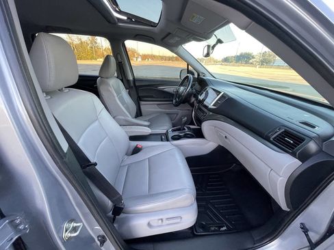 Used 2016 Honda Pilot EX-L image 10