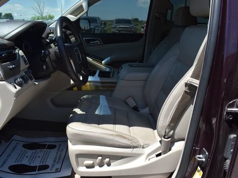 Used 2017 GMC Yukon Denali w/ Open Road Package AWD/4WD image 17