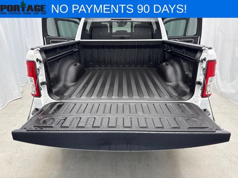 Used 2024 RAM 1500 Big Horn AWD/4WD image 38