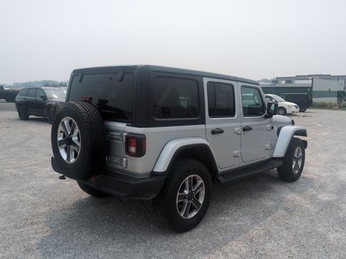 Used 2023 Jeep Wrangler Unlimited Sahara w/ Cold Weather Group AWD/4WD image 5