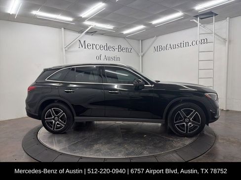 Used 2026 Mercedes-Benz GLC 300 image 9