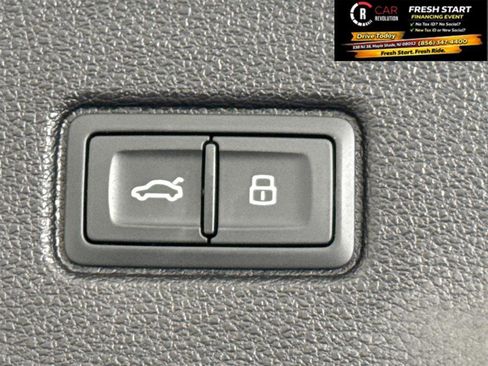 Used 2019 Audi Q7 3.0T Prestige w/ Prestige Package image 46