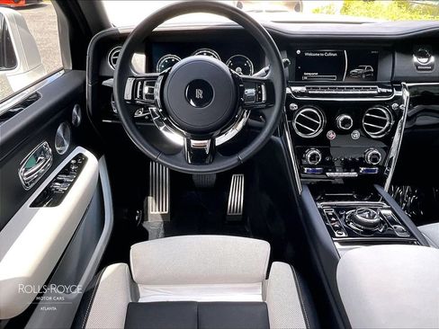 Used 2021 Rolls-Royce Cullinan AWD/4WD image 7