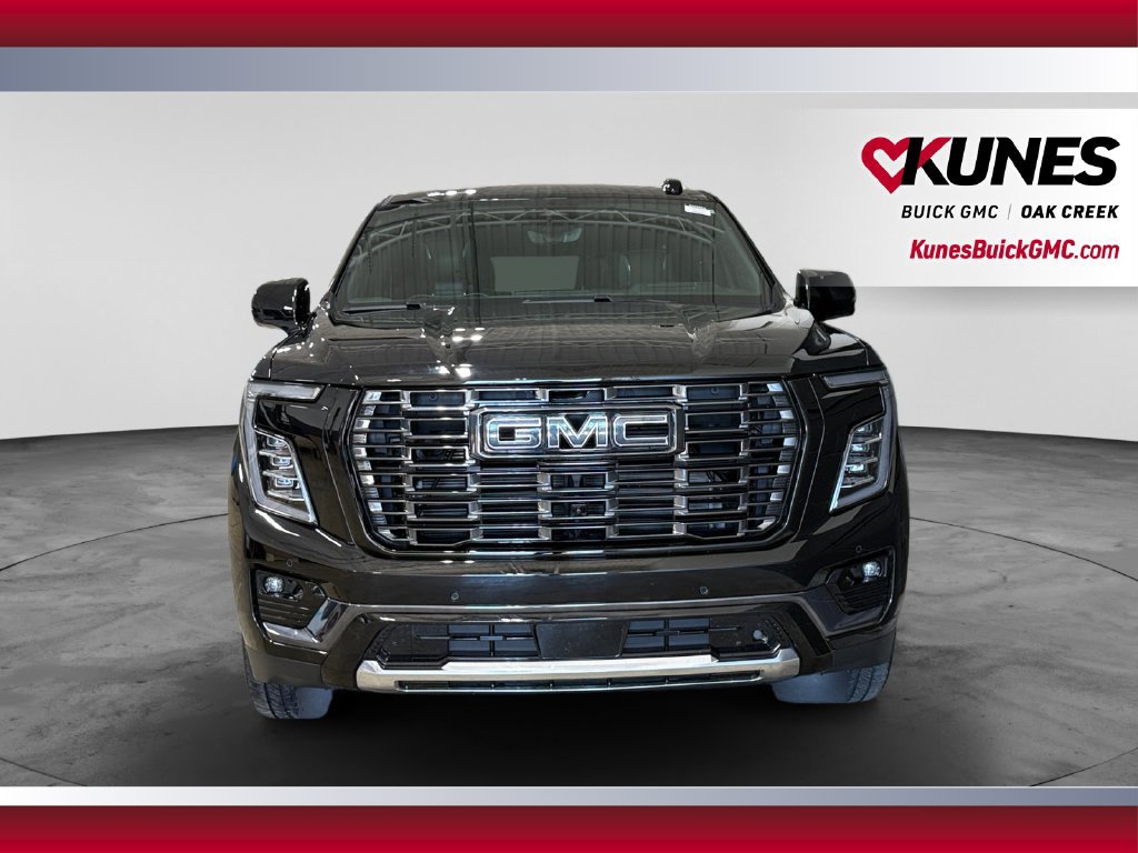 Used 2025 GMC Yukon Denali Ultimate w/ LPO, Floor Liner Package AWD/4WD image 3