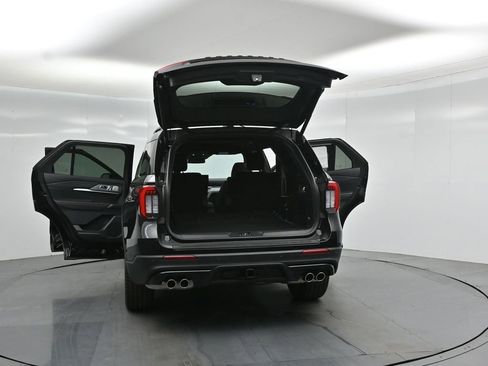 New 2026 Ford Explorer ST AWD/4WD image 33