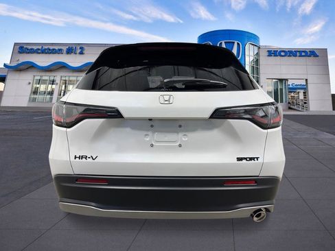 New 2026 Honda HR-V Sport image 4