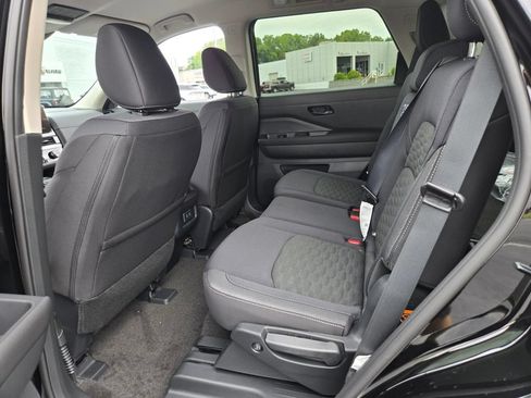 New 2026 Nissan Pathfinder SV AWD/4WD image 6