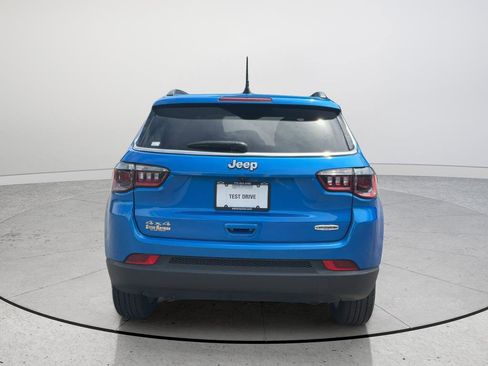 Used 2024 Jeep Compass Latitude AWD/4WD image 8