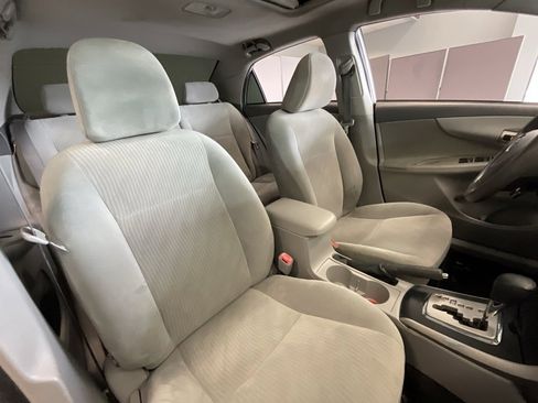 Used 2010 Toyota Corolla LE image 14