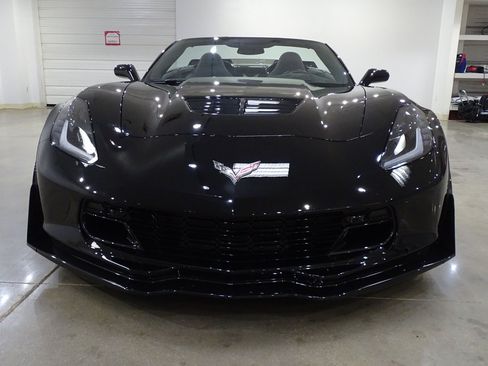 Used 2016 Chevrolet Corvette Z06 w/ 3LZ Preferred Equipment Group RWD image 24