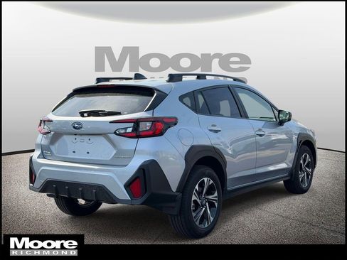 Used 2025 Subaru Crosstrek 2.0i Premium AWD/4WD image 2