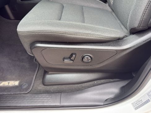 Used 2024 RAM 1500 Big Horn AWD/4WD image 15