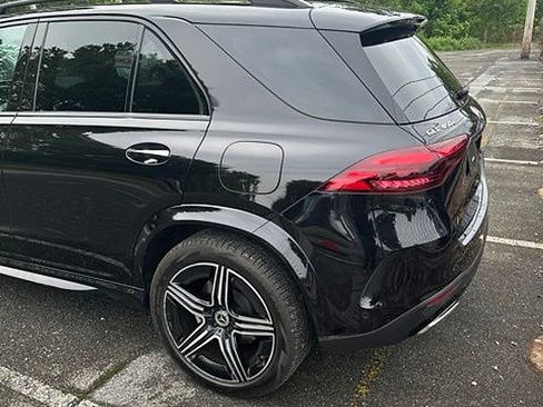 Certified 2025 Mercedes-Benz GLE 450e 4MATIC image 5
