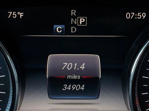 Used 2018 Mercedes-Benz E 300 image 9