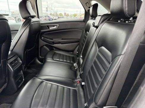 Used 2024 Ford Edge SEL AWD/4WD image 12