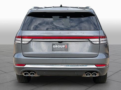 Used 2024 Lincoln Aviator Reserve AWD/4WD image 11