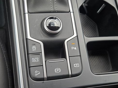 Certified 2025 Kia Sorento S w/ Panoramic Sunroof Package FWD image 30