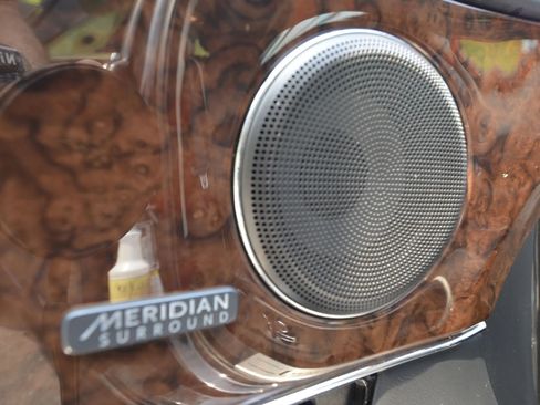 Used 2016 Jaguar XJ R-Sport image 26