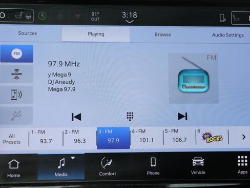 Used 2026 Chrysler Pacifica Select FWD image 36