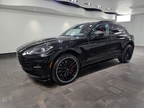 Used 2023 Aston Martin DBX 707 image 27