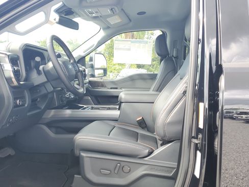 New 2026 Ford F250 Lariat w/ Black Appearance Package image 17