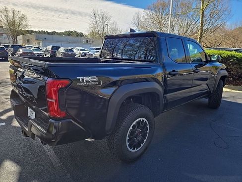 Used 2025 Toyota Tacoma TRD Off-Road image 10
