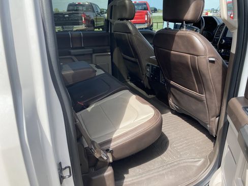 Used 2019 Ford F150 Limited w/ Trailer Tow Package image 11