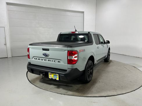 Used 2024 Ford Maverick Lariat w/ FX4 Off-Road Package AWD/4WD image 32