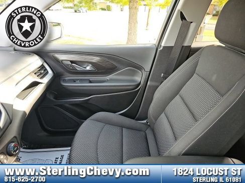 Used 2024 GMC Terrain SLE FWD image 22