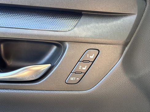 Used 2025 Honda CR-V Sport-L image 32
