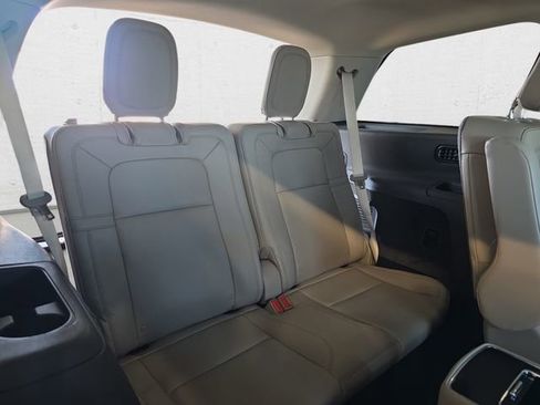 Used 2023 Lincoln Aviator Reserve w/ Equipment Group 201A AWD/4WD image 12