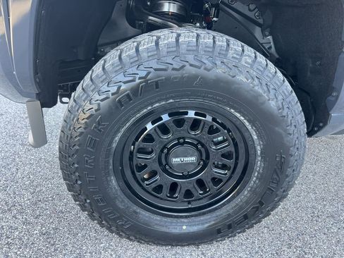 New 2025 Toyota Tacoma TRD Sport w/ TRD Sport Upgrade Package image 13