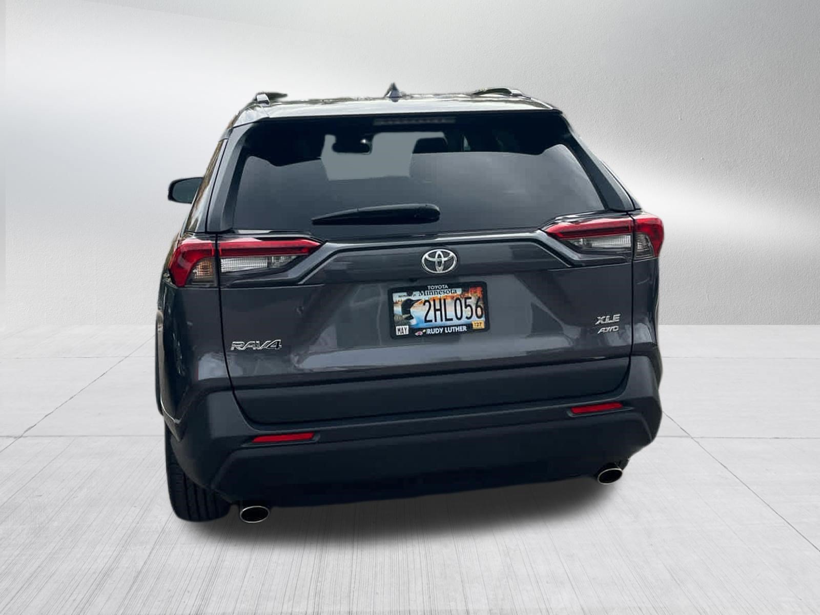 Used 2021 Toyota RAV4 XLE Premium AWD/4WD image 5