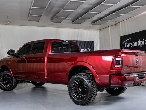 Used 2020 RAM 2500 Laramie w/ Night Edition AWD/4WD image 11
